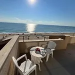 Panorama With Magnificent Sea View شقة ابزور